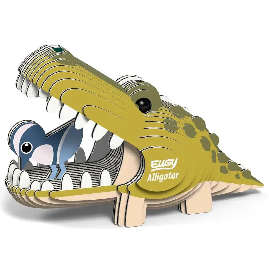 The EUGY 3D puzzle model features an alligator with a bird in its mouth, crafted from interlocking pieces. This eco-friendly design ensures fun and sustainability in every piece you assemble.